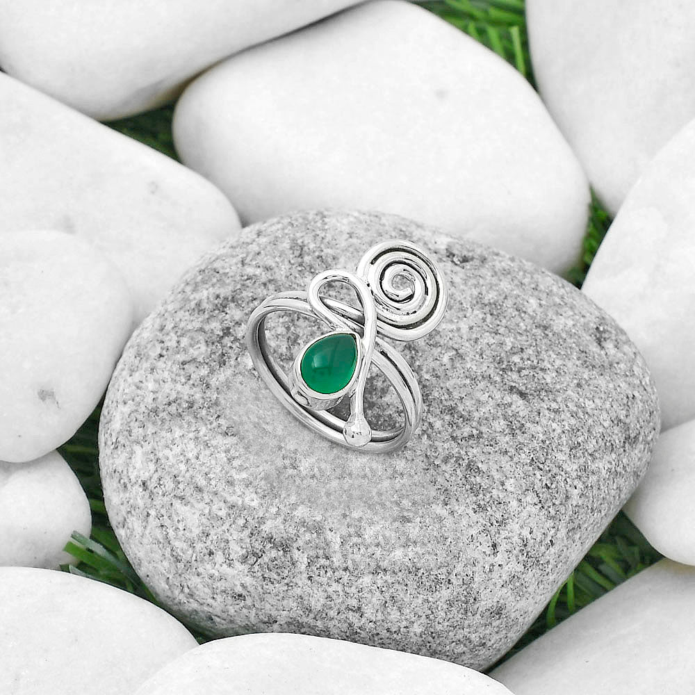 Spiral - Natural Green Onyx Ring size-7 R-1556 SDR172690-1